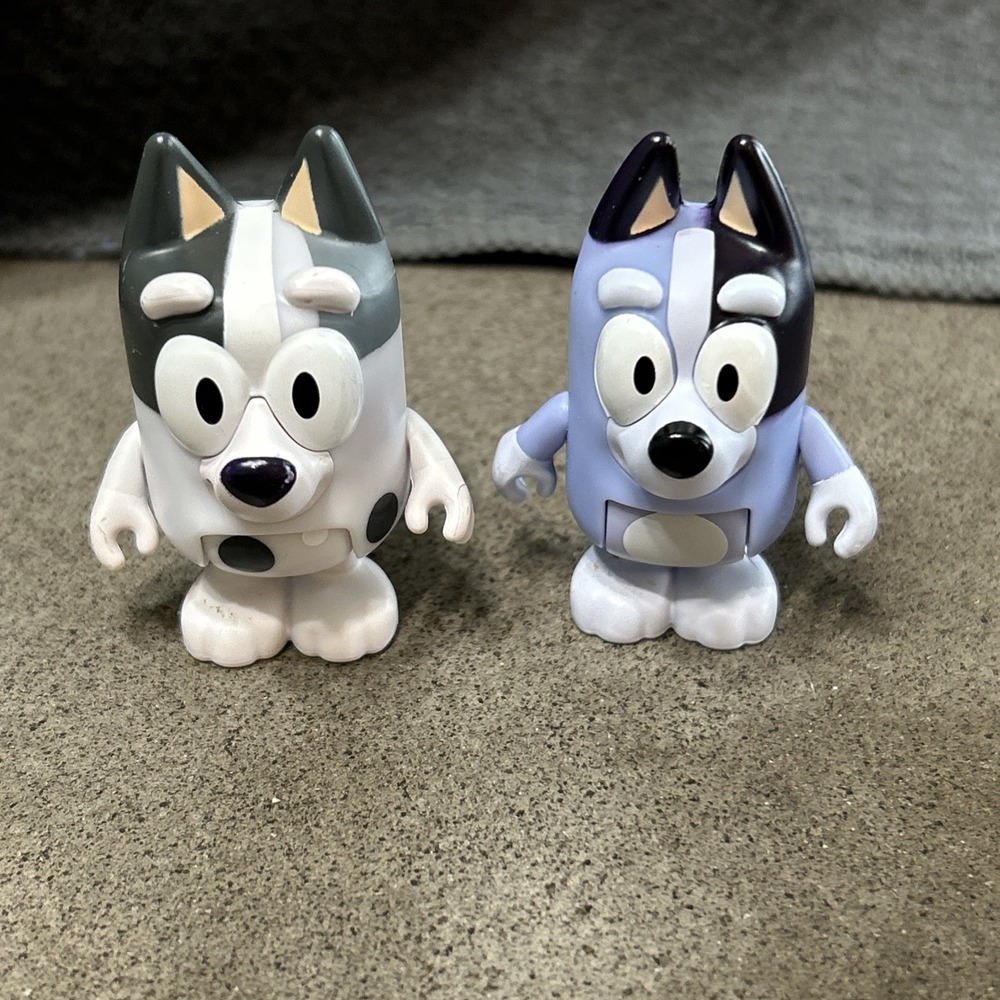 Bluey Cousins Muffin And Socks Poseable Dog Figures Great Condition